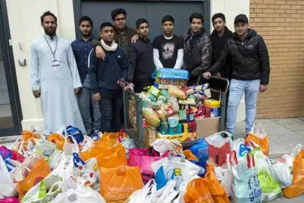 London Muslims donate 10 tonnes of food for homeless at Christmas